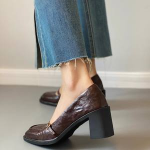 Nouvelles sandales à talons confortables pour femmes, chaussures tendance polyvalentes, talons hauts décontractés, élégance rétro, chaussures de marche pour femmes - Product Image 3