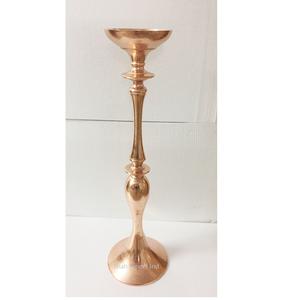 Bougeoir pilier en métal dernier modèle fini or brillant pour la maison et les piliers de bougie décoratifs de table de Noël - Product Image 4