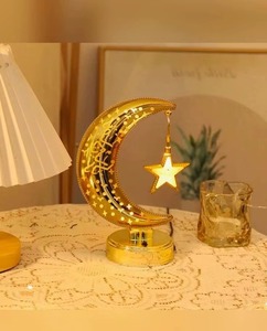 Decoración Metálica de Luna Creciente para Ramadán, Diseño de Tendencia en la Industria, Hecha a Mano, Duradera, para Crear Exhibiciones Festivas que merecen Instagram, Entrega Rápida - Product Image 3