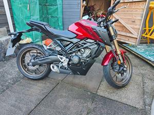 มอเตอร์ไซค์ครุยเซอร์ CB125R 125 ซีซี ปี 2024 มือสองจากโรงงานโดยตรง ไมล์น้อย ประสิทธิภาพสูง สำหรับนักขี่ทั่วโลก - Product Image 6