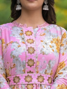 Robes ethniques de luxe faites à la main, tendance, à motif floral imprimé, en coton, coupe trapèze, longueur genou, pour le bureau ou décontractées, style Moyen-Orient - Product Image 3