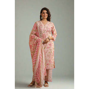 Conjunto de Kurta, Pantalón y Dupatta Floral para Mujer en Rosa Pálido de Rooh Meher - Product Image 1