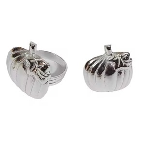 Rond de serviette en métal en forme de citrouille argentée pour hôtel de mariage de Noël et utilisation décorative de table - Product Image 1