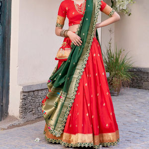 La mejor calidad hermoso arte seda Jacquard lehenga choli - Product Image 1