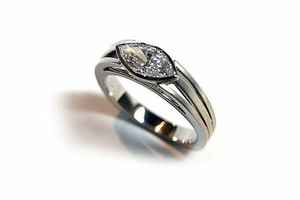 Anillo de Plata 925 con Brillante Corte Marquesa, Anillo Solitario con Diamante Moissanita Original, Joyería Elegante de Lujo, Chapado en Rodio para Regalo - Product Image 2