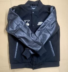 Últimas venta al por mayor de logotipo personalizado Varsity College chaquetas de los hombres con estilo chaqueta de invierno para hombres y mujeres personalizado nuevo diseño - Product Image 4