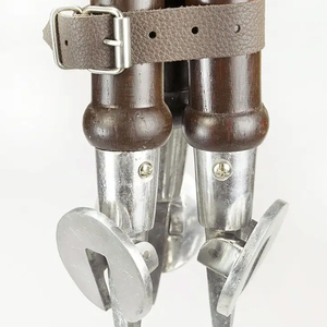 Nouveauté Tabouret pliable en toile portable respectueux de la peau Siège de camping en plein air Chaise triangulaire en hêtre à vendre - Product Image 3