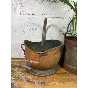 Elegante Cubo de carbón de cobre con encanto vintage y diseño resistente, perfecto para agregar un toque rústico a cualquier hogar - Product Image 4