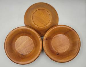 Grand saladier en bois naturel Huhipro D21H4.6CM Modèle 02 avec fonction antidérapante pour utilisation intérieure et extérieure sur comptoir de cuisine Vietnam - Product Image 3