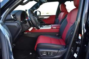 Nouvelles voitures d'occasion avec boîte de vitesses automatique direction à droite intérieur en cuir foncé traction avant et caméra arrière - Product Image 6