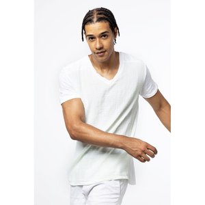 Camiseta de Cuello Redondo Clásica para Hombre, de Lino Verde Fluorescente Sólido, Corte Ajustado, Informal, con Base Blanca - Product Image 4