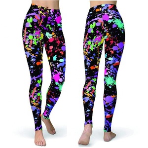 Leggings personalizados con estampado por sublimación, leggings de yoga reciclados, pantalones deportivos para mujer con personalización. - Product Image 3