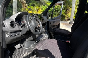 Mercedes-Benz Sprinter 2500 4x4 Usada en Buen Estado, Año 2022 - Product Image 3