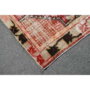 Tapis turc vintage 2,6x4,7 pi (79x142 cm), tapis à bordures rouges - Product Image 5
