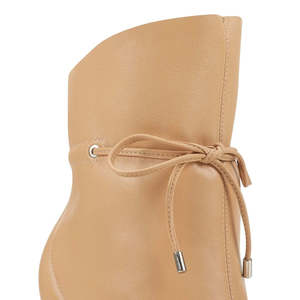 Nine West Stivaletti da Donna Tirzah Beige Taglia 7 M Slip-On in Denim a Pois con Punta Affusolata e Design Traspirante - Product Image 3