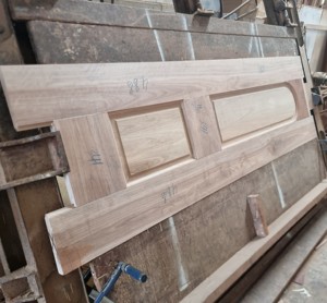 Porte française en bois avec cadre en bois et panneau en verre pour salon, entrée de centre commercial, supermarché, salle à manger, hôpital, atelier, salle de bain extérieure - Product Image 3