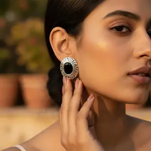 Pendientes de Moda para Mujer con Turquesa, Diamantes y Perlas en Oro de 18K, con Tachuelas de Plata 925 y Piedras Negras, un Gran Regalo de Joyería - Product Image 2