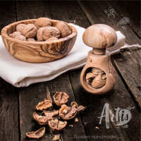 Casse-noix artisanal en bois d'olivier ArtisRaw, écologique et durable, en stock, origine TN, commande en gros disponible