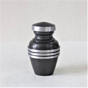 Popular Design Black & Silver Color Cremation <b>Urns</b> Good Quality Keepsake Cremation <b>Urn</b> <b>for</b> <b>Ashes</b> Aluminum Cremation <b>Urn</b> - Product Image 4