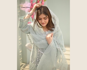 คอลเลกชัน ssumaira ทำด้วยมือ3-PC ประดับชุดปาร์ตี้สมบูรณ์ RTW ชุดสูทผ้านุ่มกางเกง organza dupatta