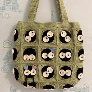 100% Hand-Crocheted Funny Face Basket Bag Accessory Creative Sweet Crochet Women's Grandmother Bag Woven Fashion Accessory - Product Image 5