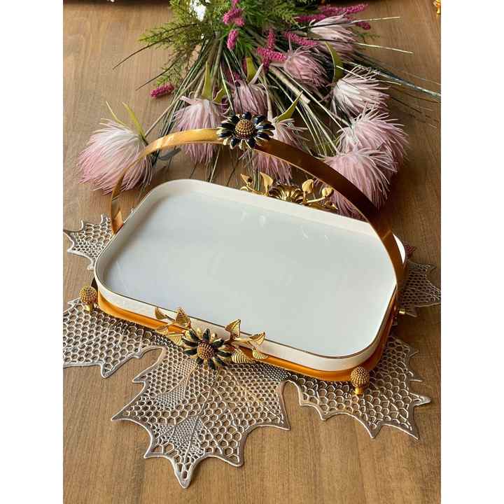Oasis Black Daisy Handle Rectangle