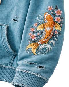 Sweat à capuche zippé bleu délavé avec broderie de poisson koi, streetwear délavé, vêtement personnalisé OEM, veste en coton teint en pièce - Product Image 6
