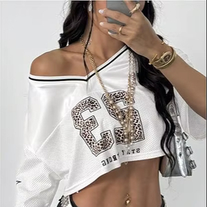 Chemise confortable pour femmes avec un design élégant Tissu en coton respirant Parfait pour tous les jours et Gym Streetwear - Product Image 3
