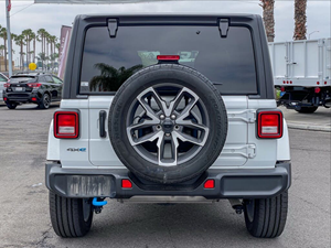 Jeep Wrangler Unlimited Blanc 4 Portes Hardtop SUV 5 Places Phares LED Pneus R18 - Product Image 3