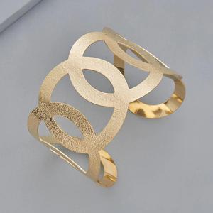 Brazalete de latón de diseño simple para niñas, brazalete abierto, pulsera de joyería de Metal de latón chapado en oro para manualidades personalizadas por HF - Product Image 5