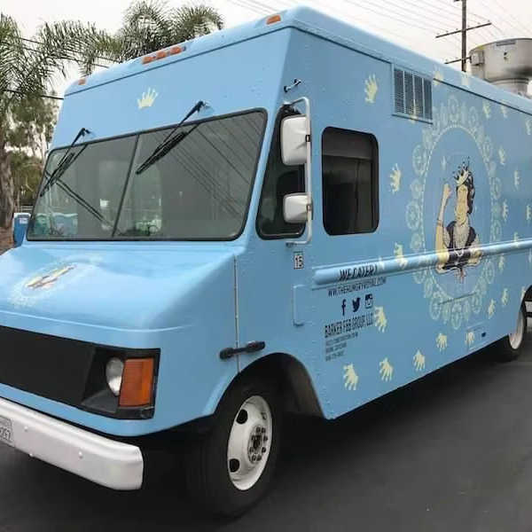 On-Sale 2023 Customised Fast Food Van for Bbq Burgers Pizza at Cheap prices Buy Used Mobile Fast Food Truck Fully Equipped