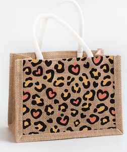 Sac à bouteille en toile de coton avec logo personnalisé |   Sac fourre-tout en tissu recyclable pour le shopping |   Sac réutilisable écologique imprimé à bas prix - Product Image 4