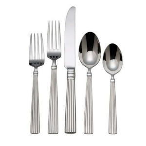 Juego de cubiertos pulidos de espejo plateado con mango de diseño martillado completo de acero inoxidable único para mesa con cuatro piezas - Product Image 6