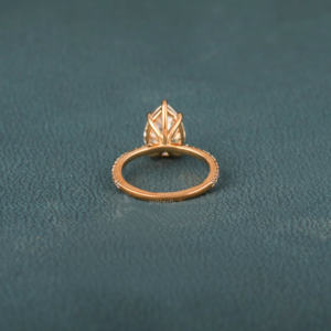 3.0 CT poire coupe laboratoire diamant cultivé demi éternité 14KT bague de fiançailles en or avec coupe ronde côté diamant bague femmes cadeau Surprise - Product Image 4