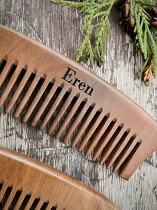 Peine para Cabello de Madera de Sándalo de Primera Calidad con Fragancia Natural, Estimulante del Cuero Cabelludo, Acabado Pulido Ecológico, Precios Económicos - Product Image 4
