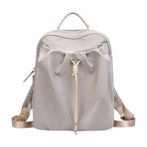 กระเป๋าเป้สะพายหลังแล็ปท็อปแบบกันน้ำสไตล์โมเดิร์น ผลิตจากโพลีเอสเตอร์ พร้อมซิปปิด ดีไซน์ทันสมัยสำหรับทุกเพศ ผลิตในเวียดนาม - Product Image 1