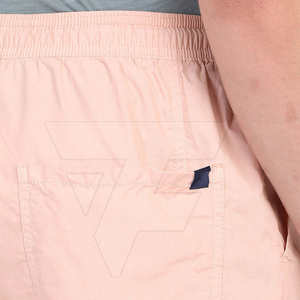 Short d'été décontracté à taille élastique pour hommes avec logo personnalisé en toile de polyester et de coton à motif uni - Product Image 2