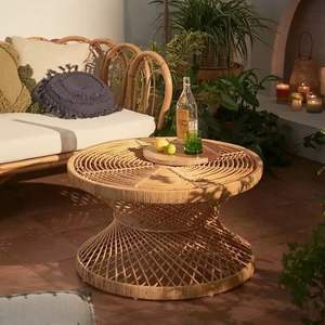 Mesa de ratán con diseño minimalista y sensación terrosa - Product Image 3