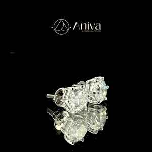 Pendientes Solitario de Diamante Cultivado en Laboratorio de Oro Blanco de 14K para Mujer, Perfectos para Uso Diario, Compromiso o Boda - Product Image 2