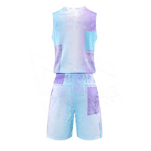 Uniforme de sport de basket-ball en polyester 100% sur mesure Ensemble respirant de qualité Certifié BSCI Uniforme de basket-ball sur mesure - Product Image 6