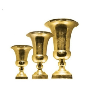 Vase à fleurs en aluminium de style vintage couleur grise Pot de fleurs au design classique utilisé pour la décoration du Ramadan 2025 - Product Image 5