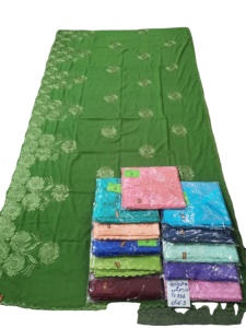Chal de Algodón Voile de Lujo para Mujer, con Encaje, Bordado Floral Dorado con Pedrería, Suave, Transpirable, Largo, para Uso Diario en Todas las Estaciones - Product Image 2