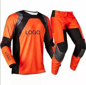 Combinaison de motocross avec logo personnalisable de haute qualité Maillot et pantalon fabriqués en grande quantité avec design de sublimation en vente - Product Image 2