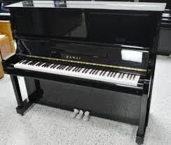 Piano Vertical KAWAI Kawai BL12, Acabado Negro Brillante, Sonido Rico, Interpretación Musical Profesional, Piano de Exportación, Construcción Duradera - Product Image 3
