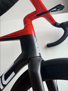 Prêt à être expédié en 2025 pour le vélo de route TeamMachine R01 ONE - Aluminium et acier de qualité industrielle, personnalisable OEM/ODM - Product Image 3
