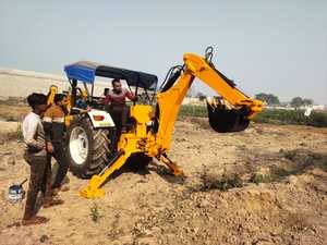 Tractor 4WD 55HP, retroexcavadora montada en el motor, accesorio hidráulico para excavación, construcción, usos agrícolas, el mejor precio - Product Image 2