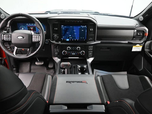 Vehículos Todoterreno 2024 Seminuevos con Volante a la Izquierda, Asientos de Cuero, 5 Plazas, Cámara Trasera, Pantalla Táctil, Faros de Xenón, EURO IV - Product Image 4