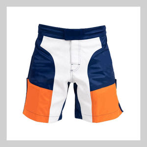 Poliéster ligero de alto rendimiento para jóvenes artistas marciales en pantalones cortos de entrenamiento diseñados para sesiones de práctica - Product Image 2