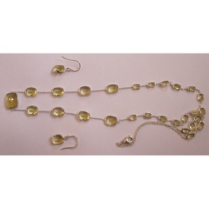 ชุดเครื่องประดับเลมอนควอตซ์ธรรมชาติสำหรับผู้หญิงจาก Shah Gems ประดับด้วยเพชรทรงลูกแพร์ชุบทองคำขาว 925 และโรสโกลด์ เหมาะสำหรับงานแต่งงานและงานปาร์ตี้ - Product Image 1