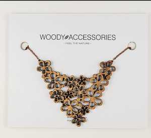 Collier de perles en bois fabriqué à la main BohoRoots - Product Image 3